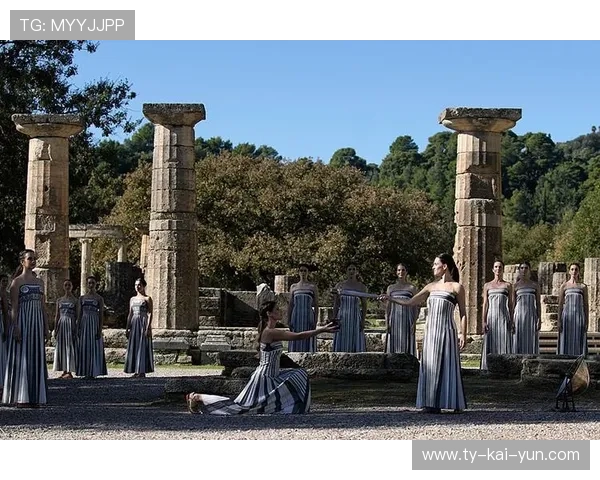 第25届冬奥会火炬移交仪式在雅典举行,圣火传递至米兰-科尔蒂纳丹佩佐